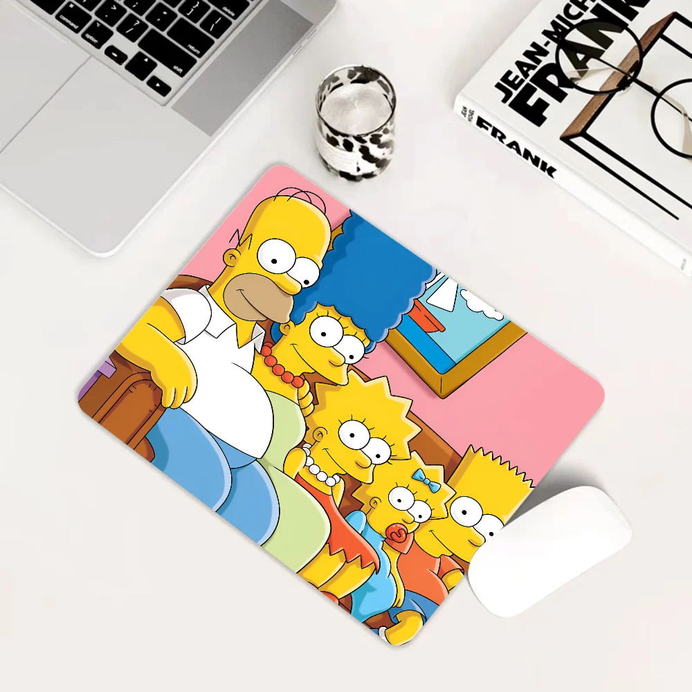 Cartoon Simpsons Mousepad - Custom Desk Mat for Gaming or Writing - Fun Present for Students or Office Workers-z1-Not LockEdge 25x29cm-