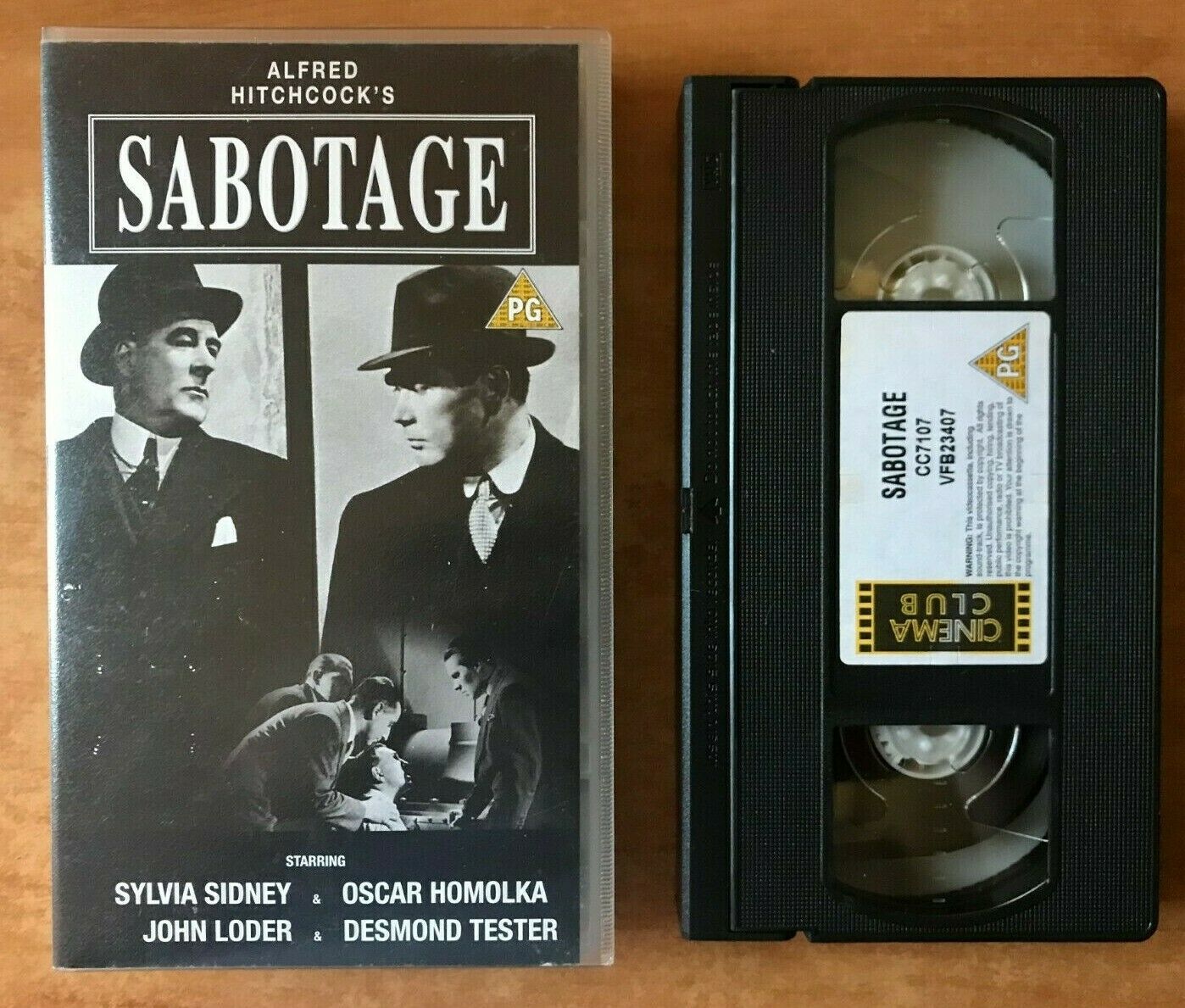 Sabotage; [Alfred Hitcock]: Thriller - Sykvia Sidney / Desmond Tester - Pal VHS-