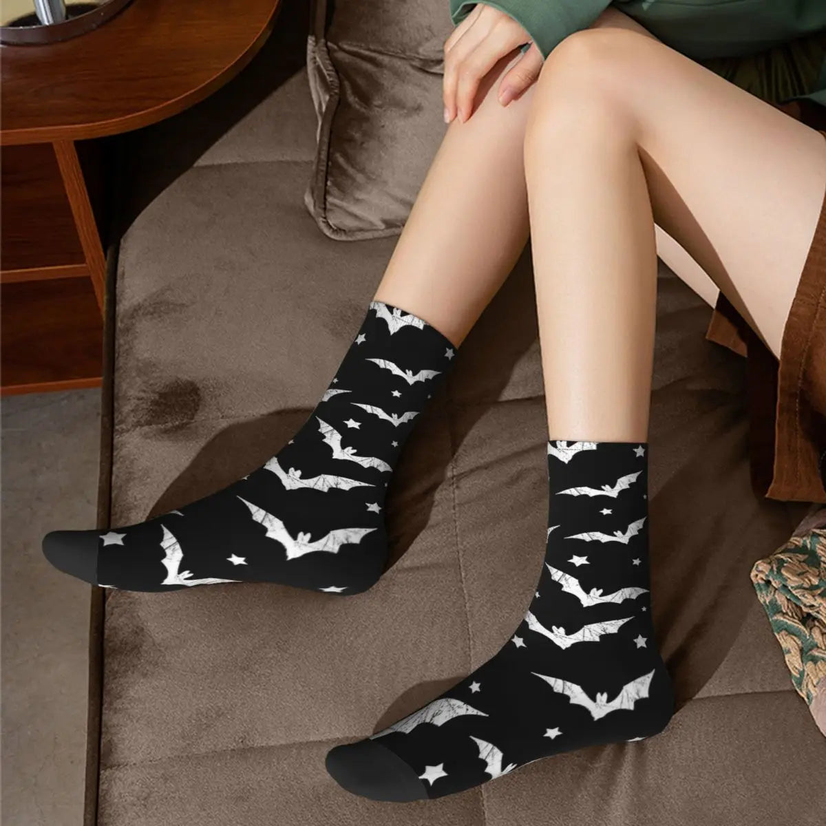 Colorful Bat Halloween Gothic Basketball Socks Polyester Crew Socks for Women Men Non-slip-