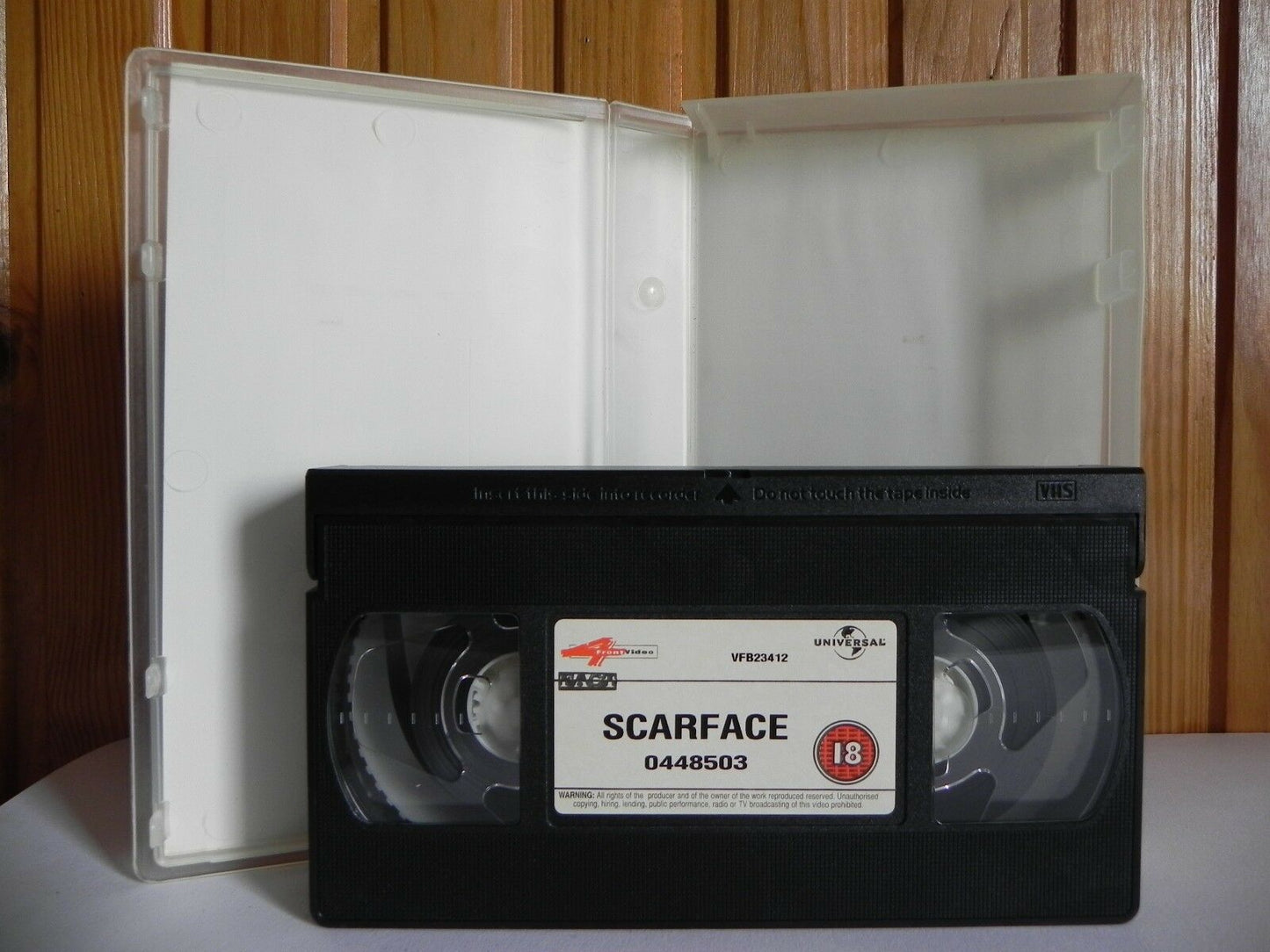 Scarface - Universal - Drama - Cert (18) - Al Pacino - Michelle Pfeiffer - VHS-