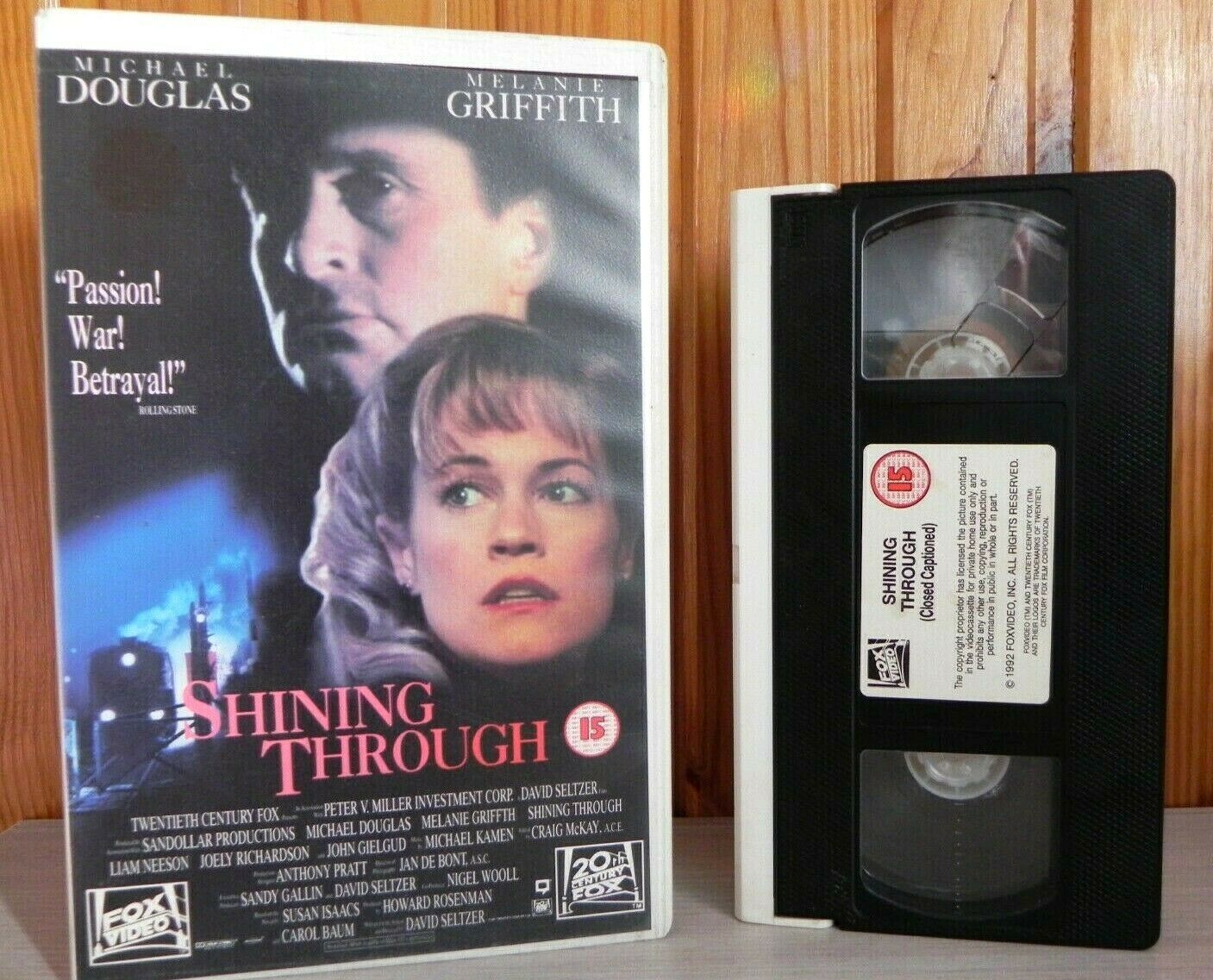 Shining Through: (1992) Drama -Michael Douglas/Melanie Griffith - Pal VHS-