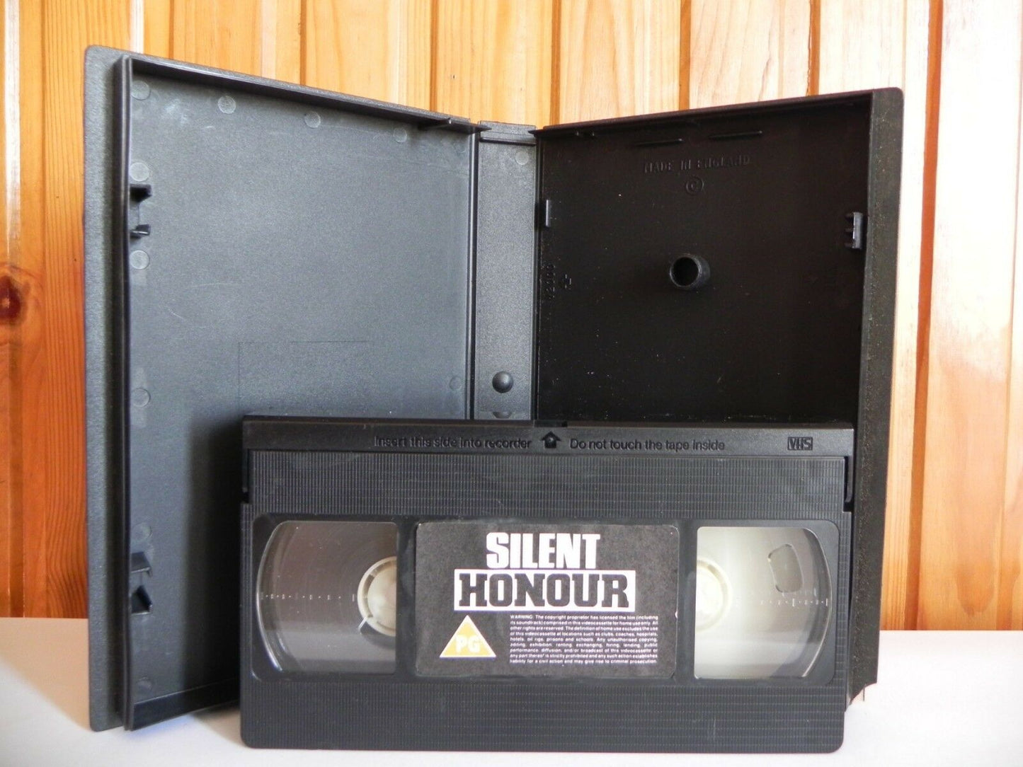 Silent Honour - Revolution - War Drama - George Hamilton - Large Box - Pal VHS-