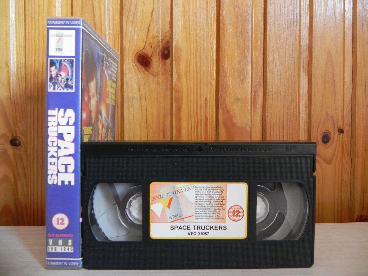 Space Truckers - Entertainment In Video - Dennis Hopper - Sci-Fi - Comedy - VHS-