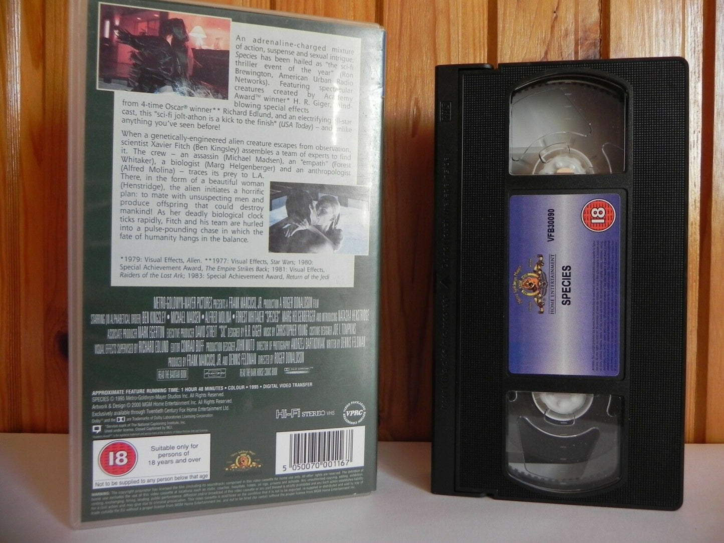 Species - Metro Goldwyn - Thriller - Ben Kingsley - Natasha Henstridge - Pal VHS-