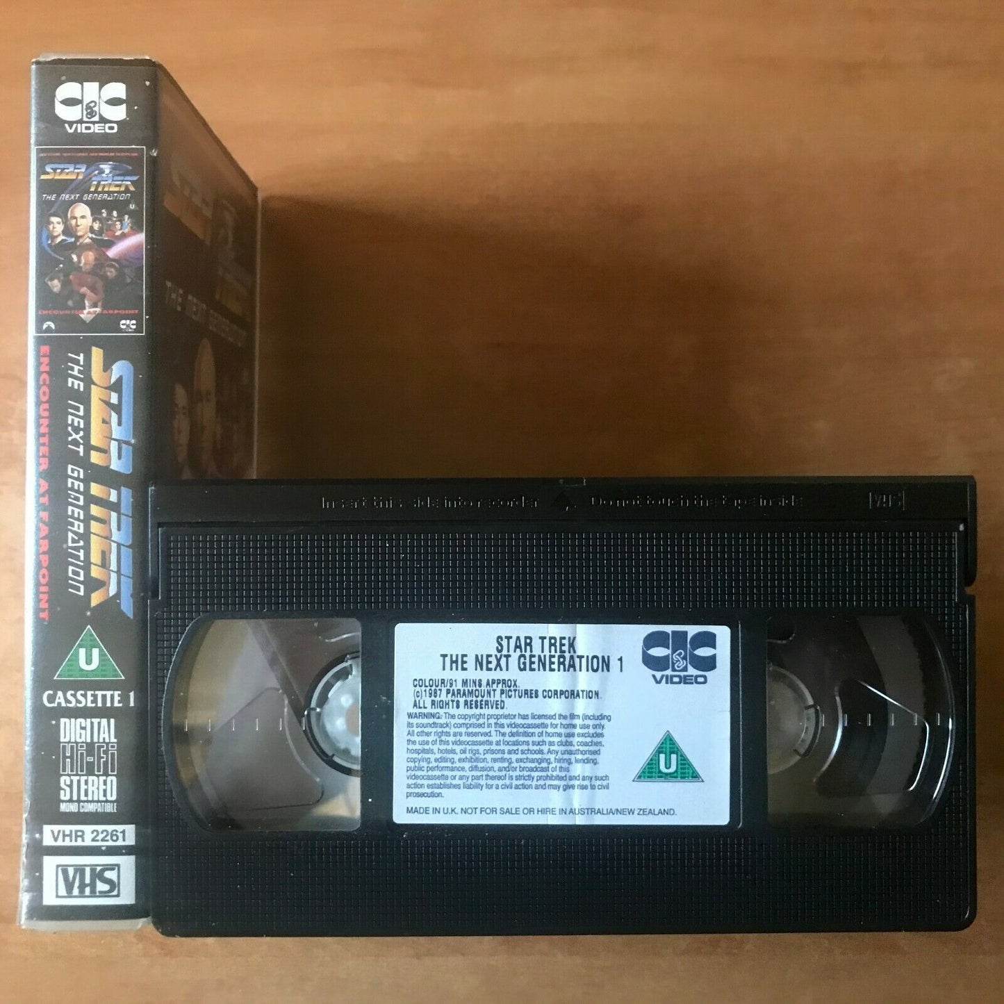 Star Trek The Next Generation: Encounter At Farpoint - Space Opera - Pal VHS-