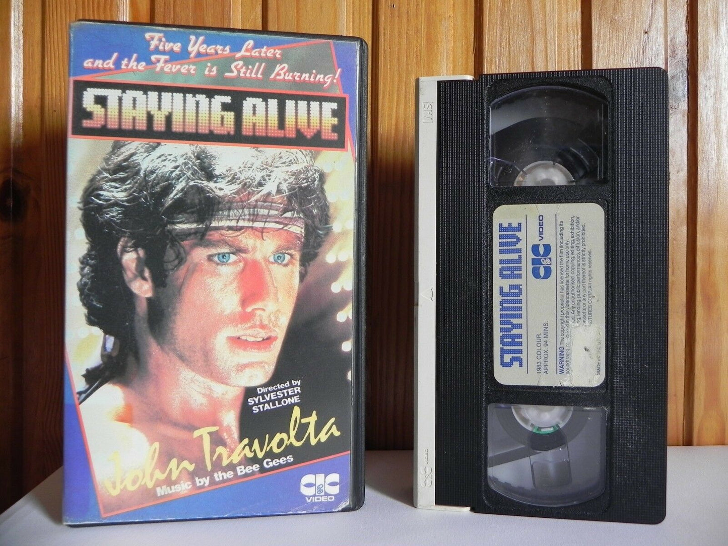 Staying Alive - CIC Video - Musical - John Travolta - Music By Bee Gees - VHS-