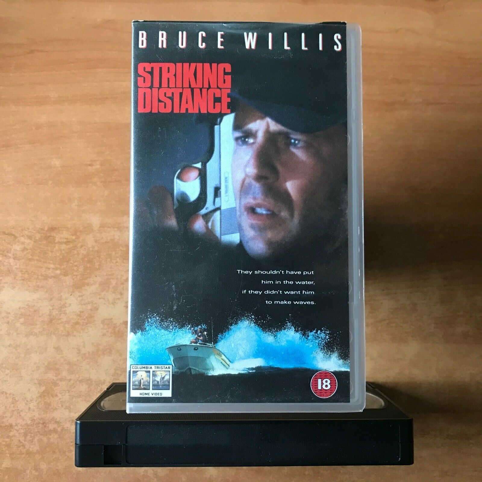 Striking Distance (1993): Exploding Action [Serial Killer] Bruce Willis - VHS-