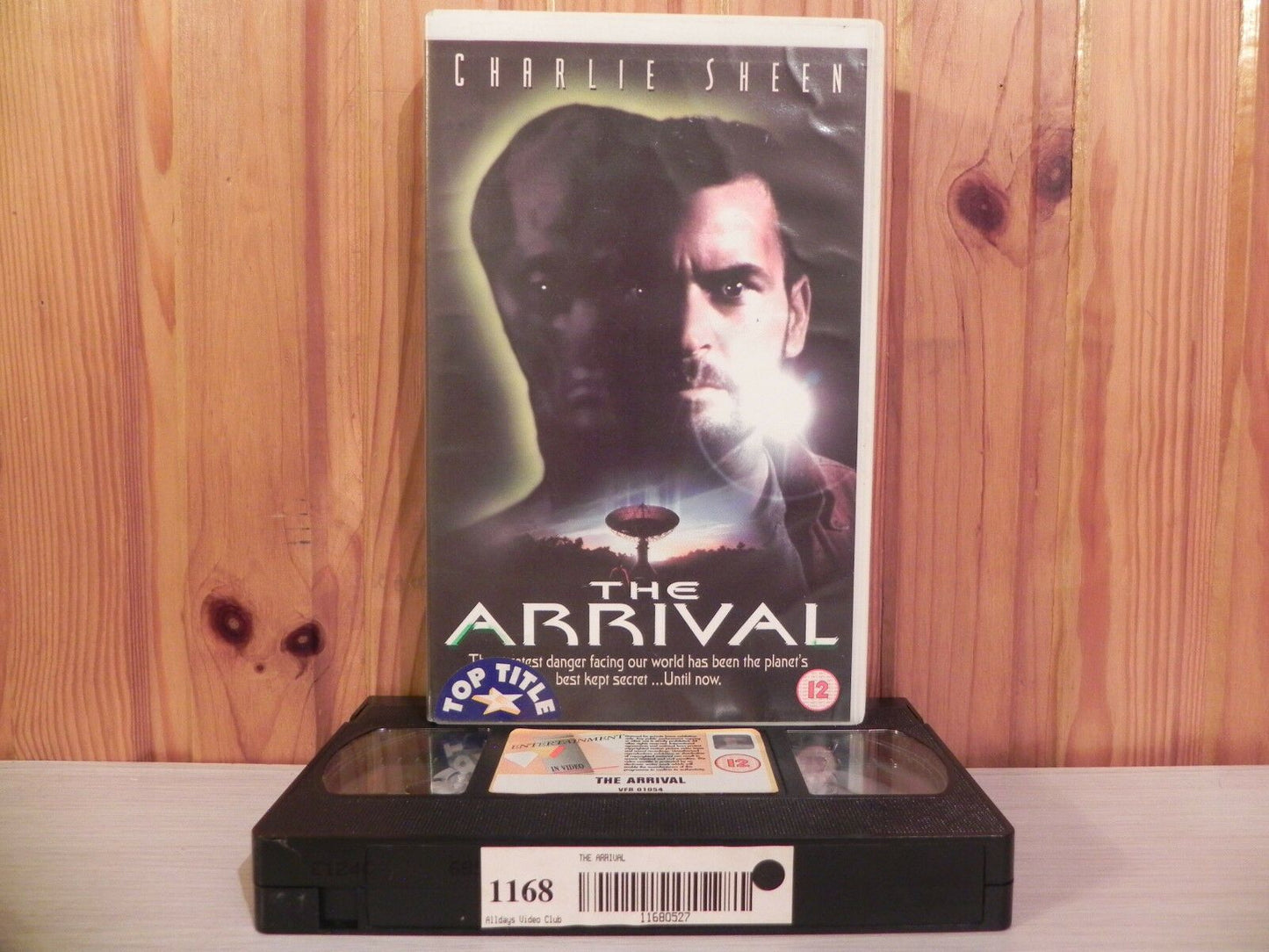 THE ARRIVAL - Sci-Fi - Charlie Sheen - 01054 Video - Big Box - Ex-Rental - VHS-