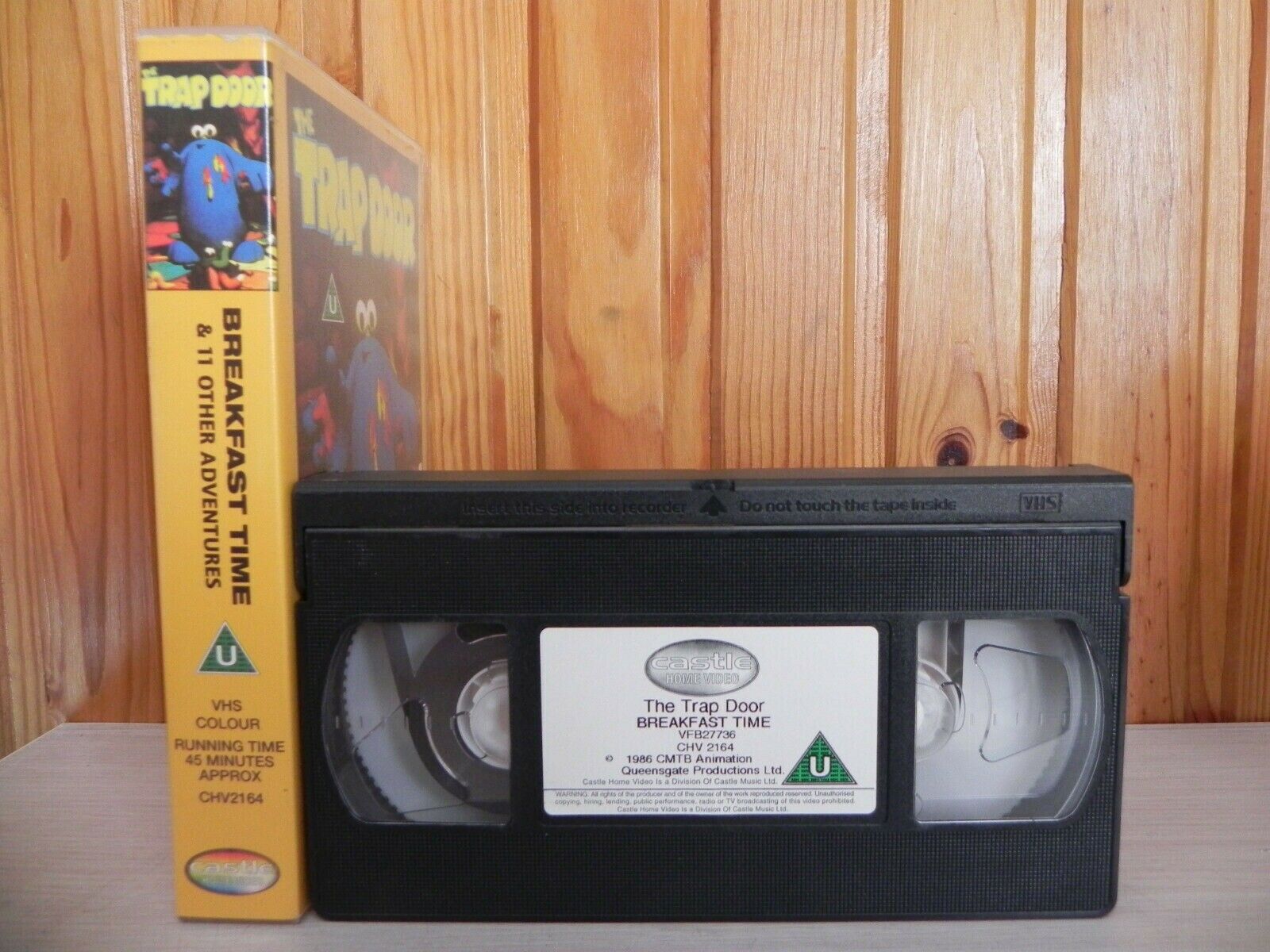 TRAP DOOR - BREAKFAST TIME - PLUS 11 MORE BUMPS - CASTLE - CHILDREN FAMILY - VHS-