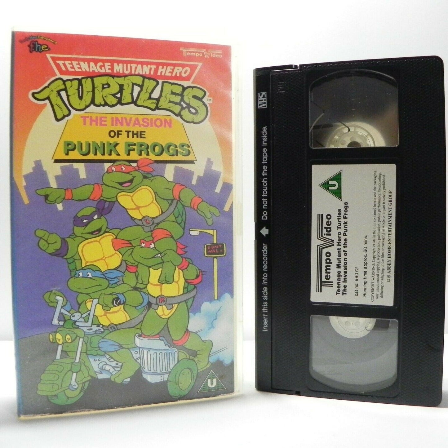 Teenage Mutant Hero Turtles: The Invasion Of The Punk Frogs - Animated - Pal VHS-