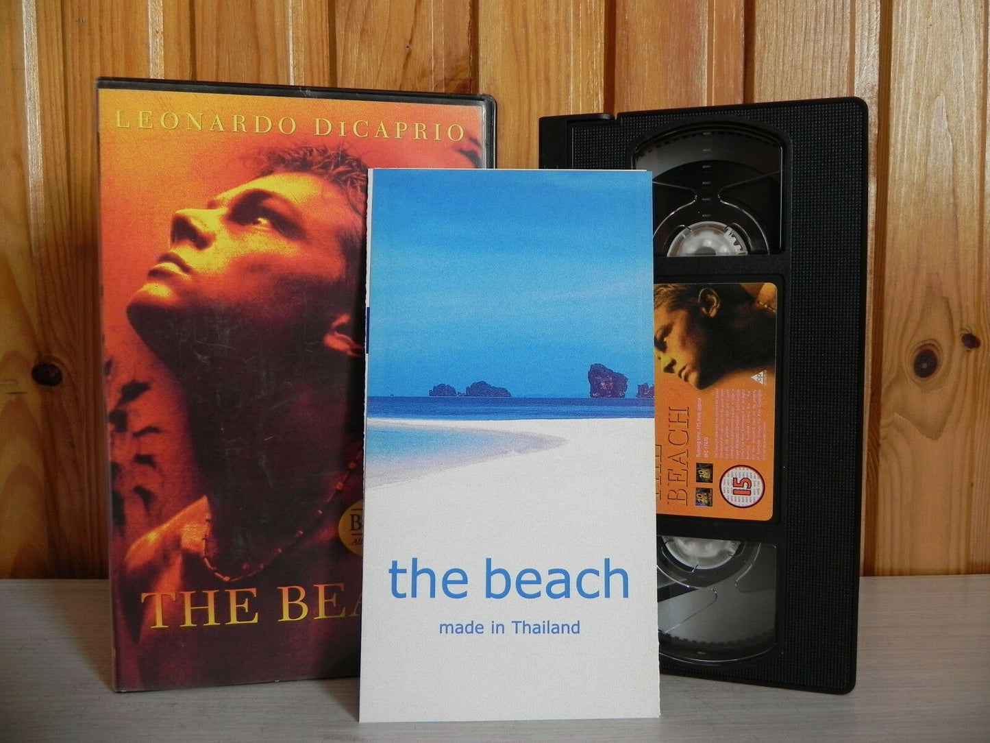 The Beach - *Bonus Edition-Alt Ending - Leonardo DiCaprio - Tilda Swindon - VHS-