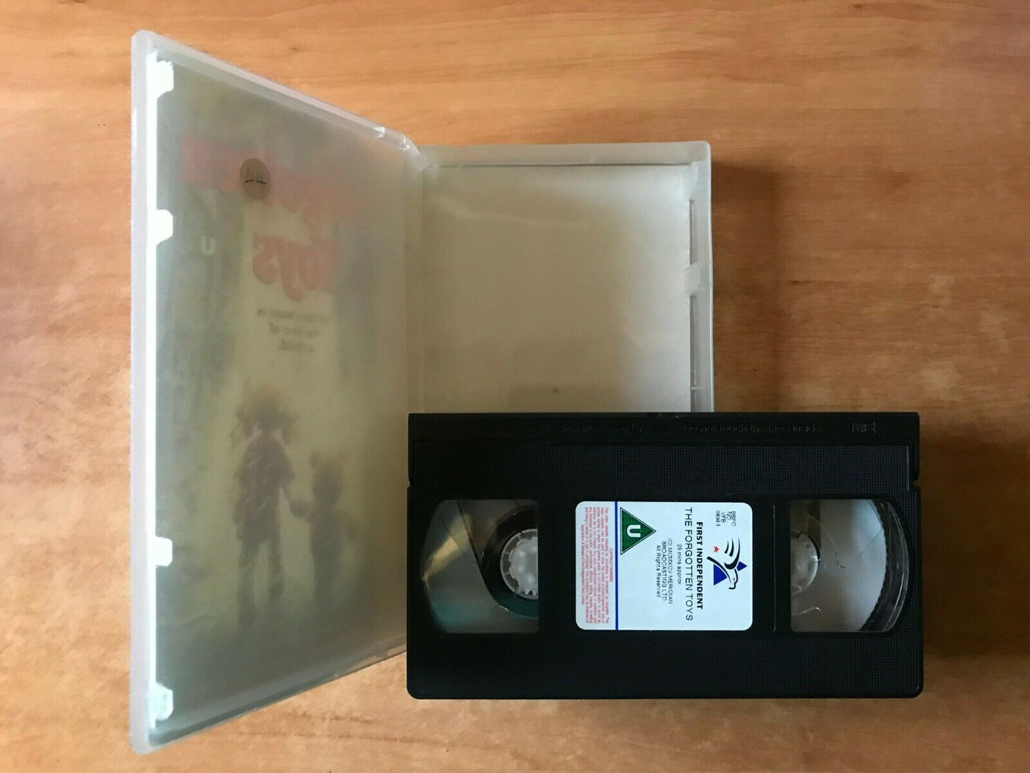 The Forgotten Toys: (1997) Made For TV - Animated [Bob Hoskins] Kids - Pal VHS-