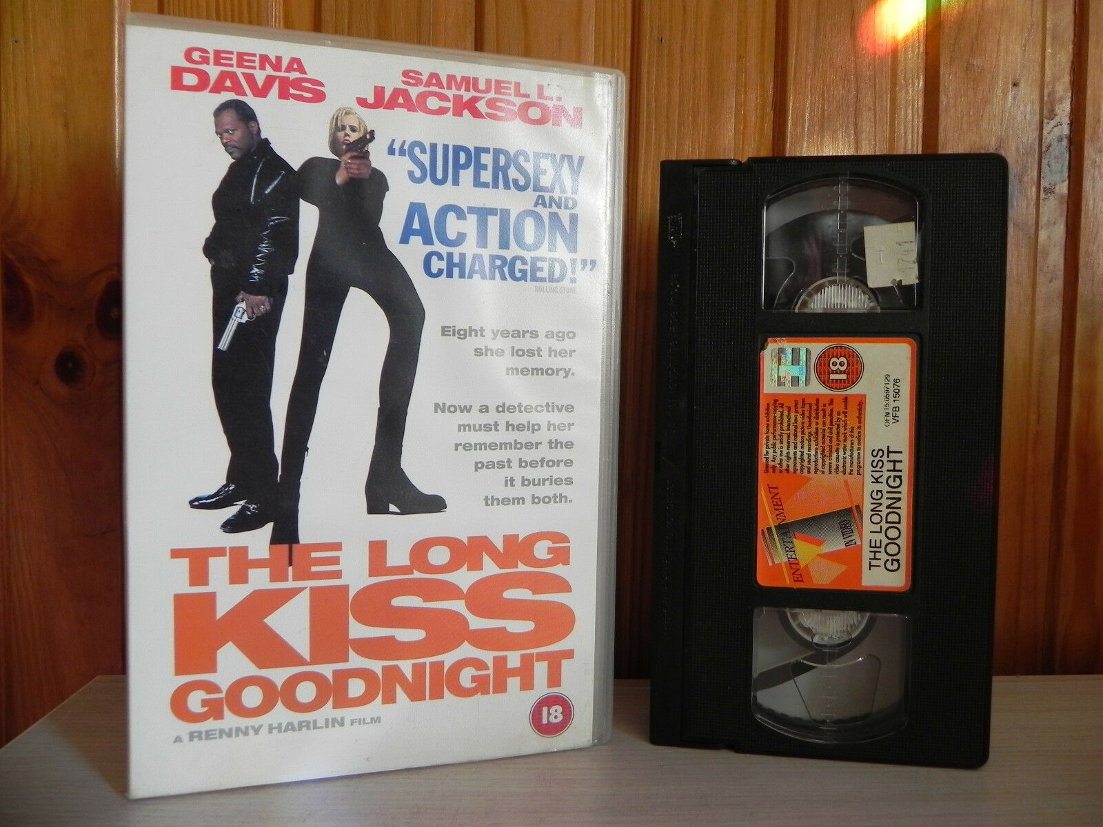 The Long Kiss Goodnight - Extraordinary Action - Samuel L./Geena Davis - Pal VHS-