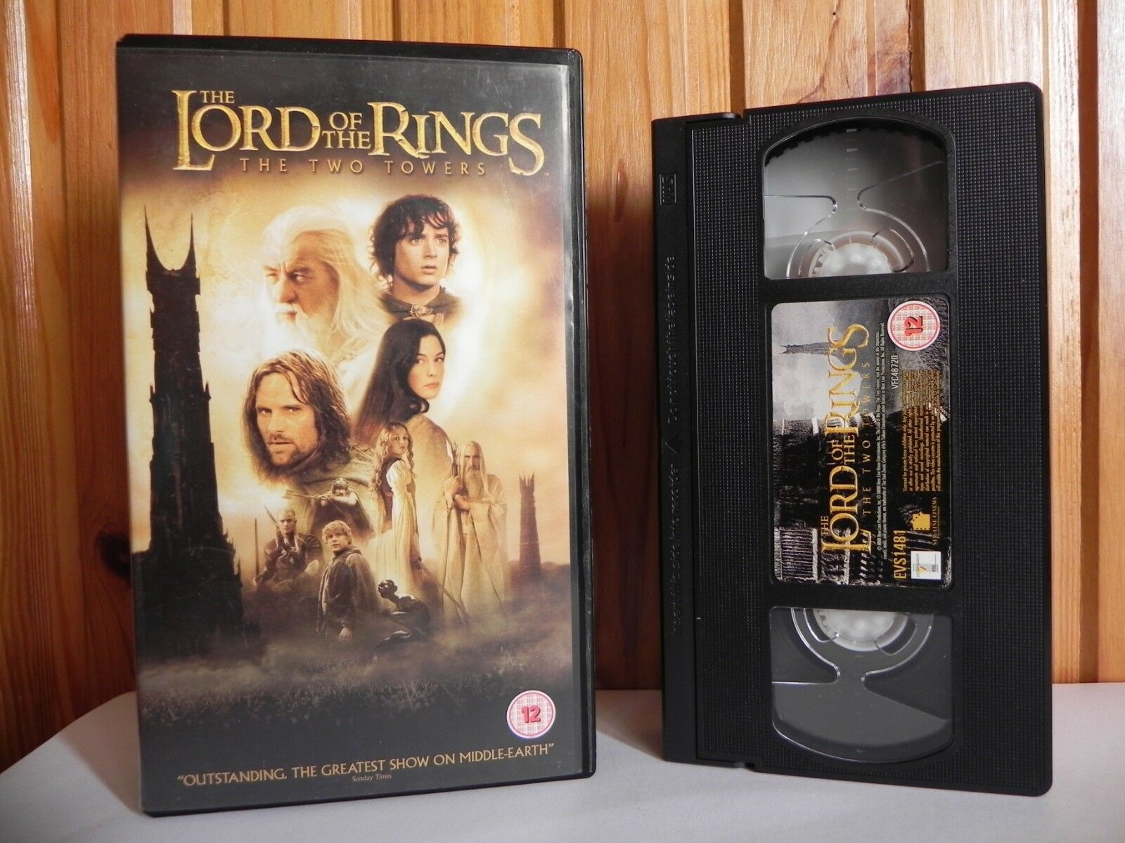 The Lord Of The Rings: The Two Towers - Entertainment In Video - Fantasy - VHS-