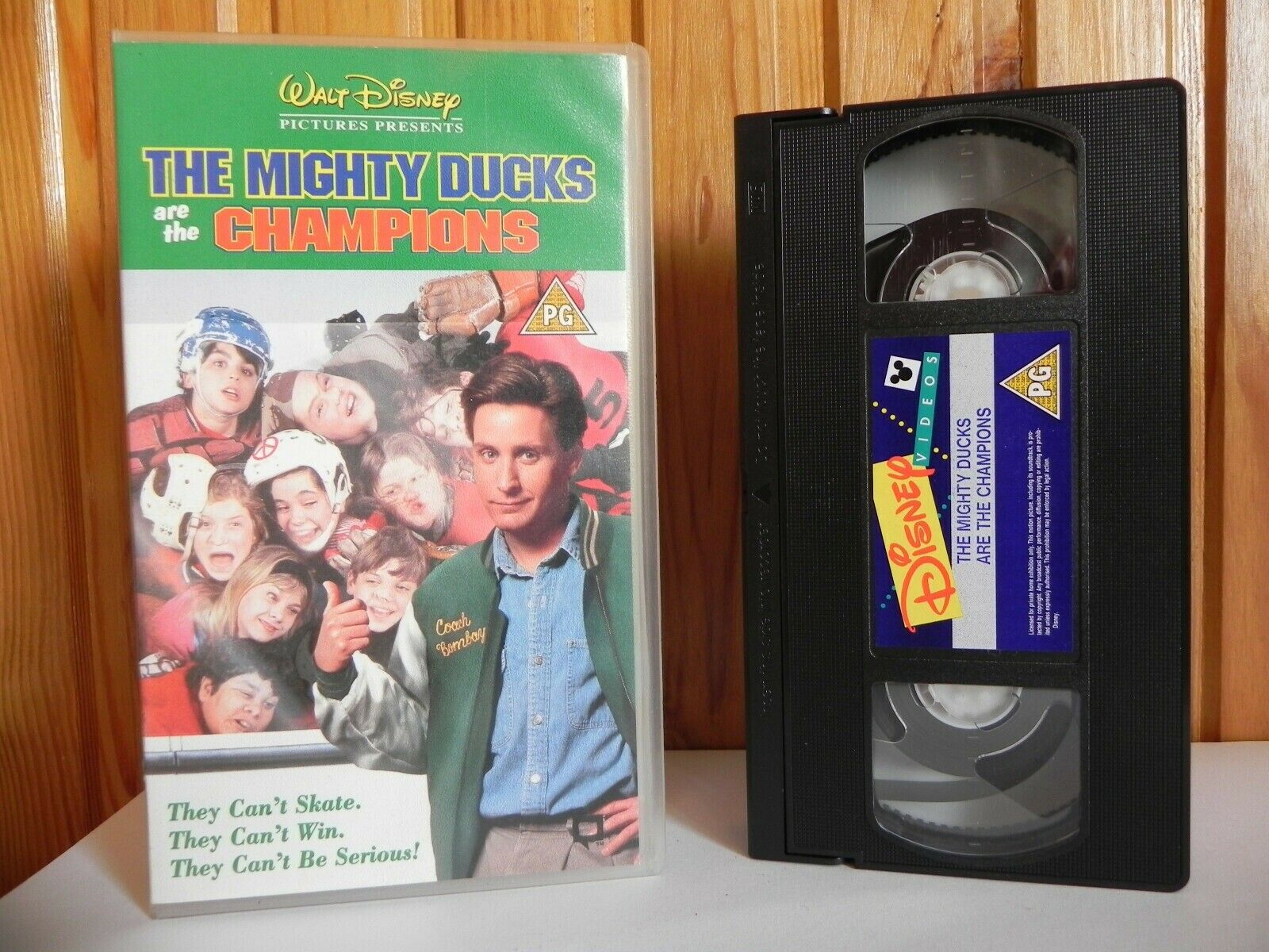 The Mighty Ducks Are The Champions - Walt Disney - Family - Children's - VHS-