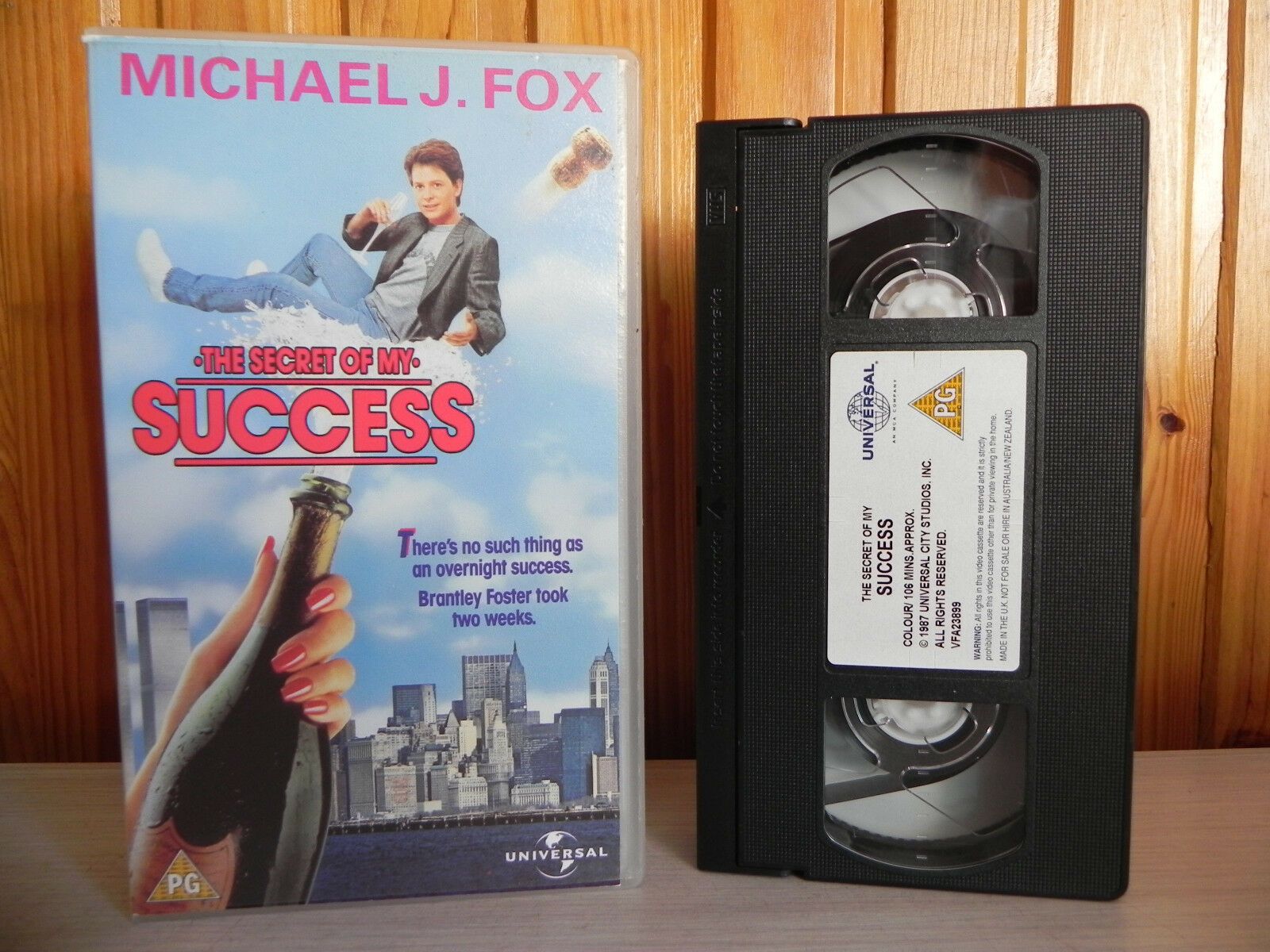 The Secret Of My Success - Comedy - Post-Cert - 1987 Comedy - Michael J. Fox VHS-