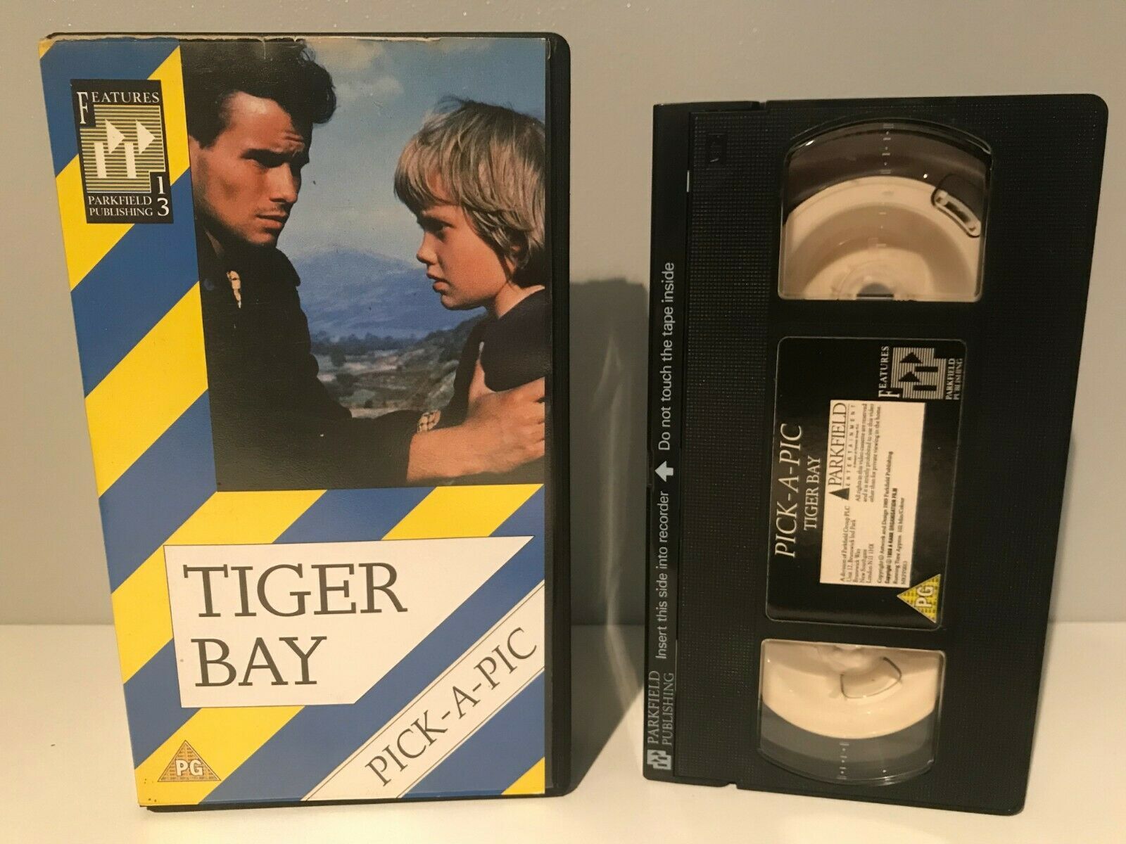 Tiger Bay: Crime Thriller - British Noir - John Mills / Horst Buchholz - Pal VHS-