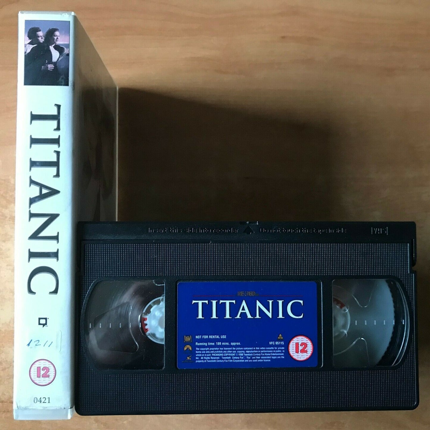 Titanic: Disaster Drama - Romance [Large Box] Rental - Leonardo DiCaprio - VHS-