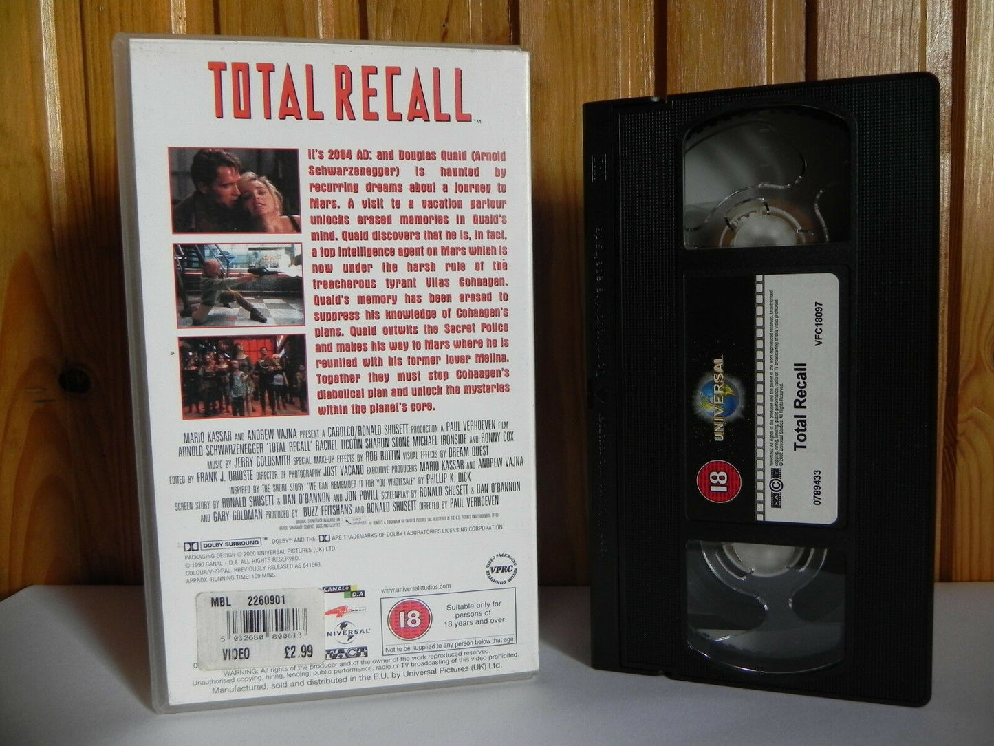 Total Recall: Schwarzenegger Video - Original 1990 - Universal Release - Pal VHS-