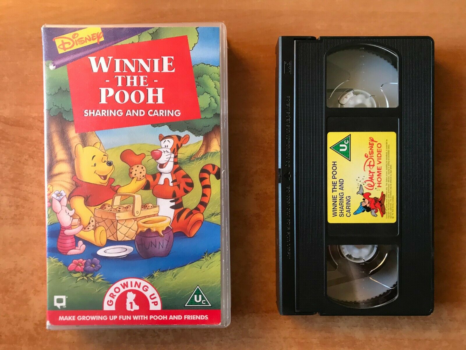 Winnie The Pooh: Sharing And Caring [Walt Disney] Animated Adventures - Pal VHS-