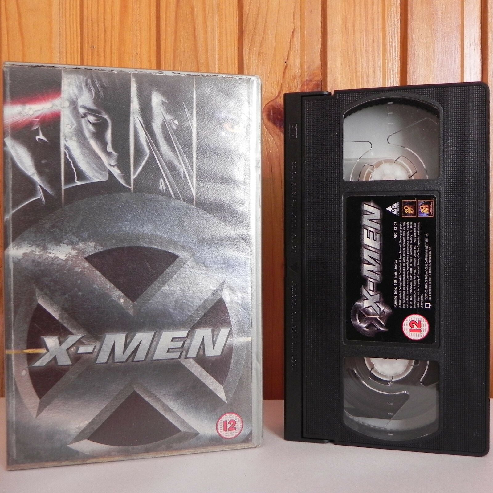 X-Men - 20th Century - Sci-Fi - Action - Patrick Stewart - Hugh Jackman - VHS-