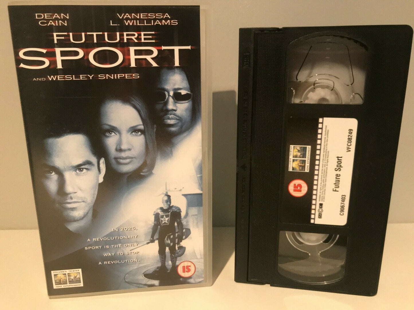 Future Sport: (1998) Made For T.V. - Action - Wesley Snipes / Dean Cain - VHS-