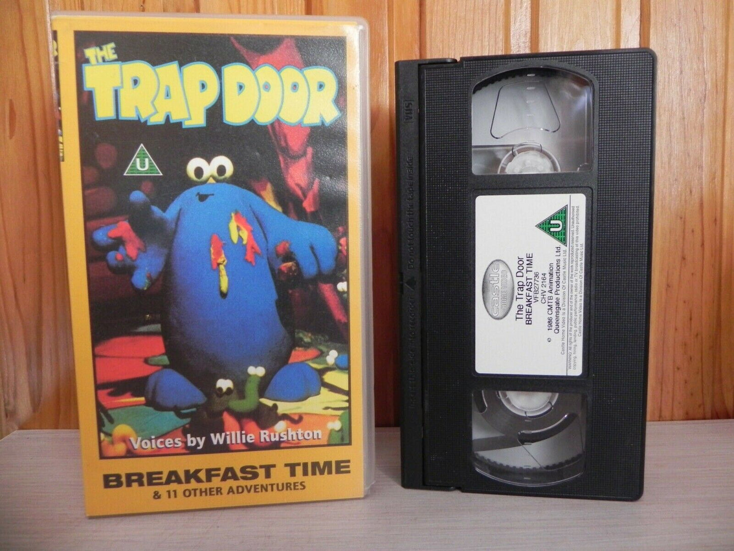 TRAP DOOR - BREAKFAST TIME - PLUS 11 MORE BUMPS - CASTLE - CHILDREN FAMILY - VHS-