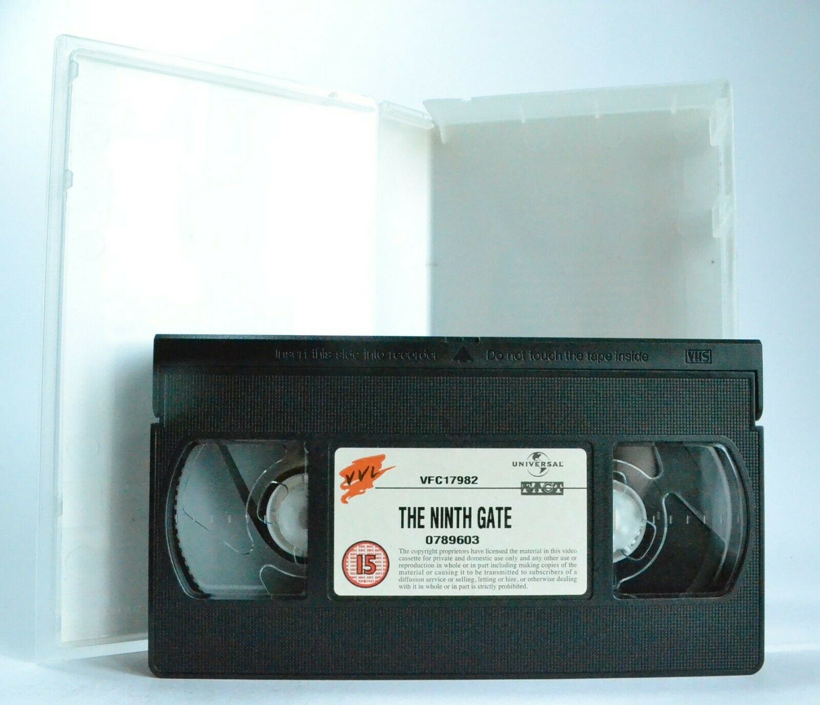 The Ninth Gate: R.Polanski Film (1997) - Thriller - Devil Book - J.Depp - VHS-