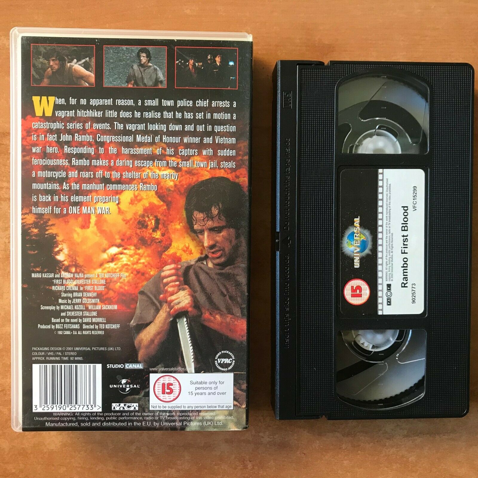 First Blood (1982); [Rambo] - Action / Adventure - Sylvester Stallone - Pal VHS-