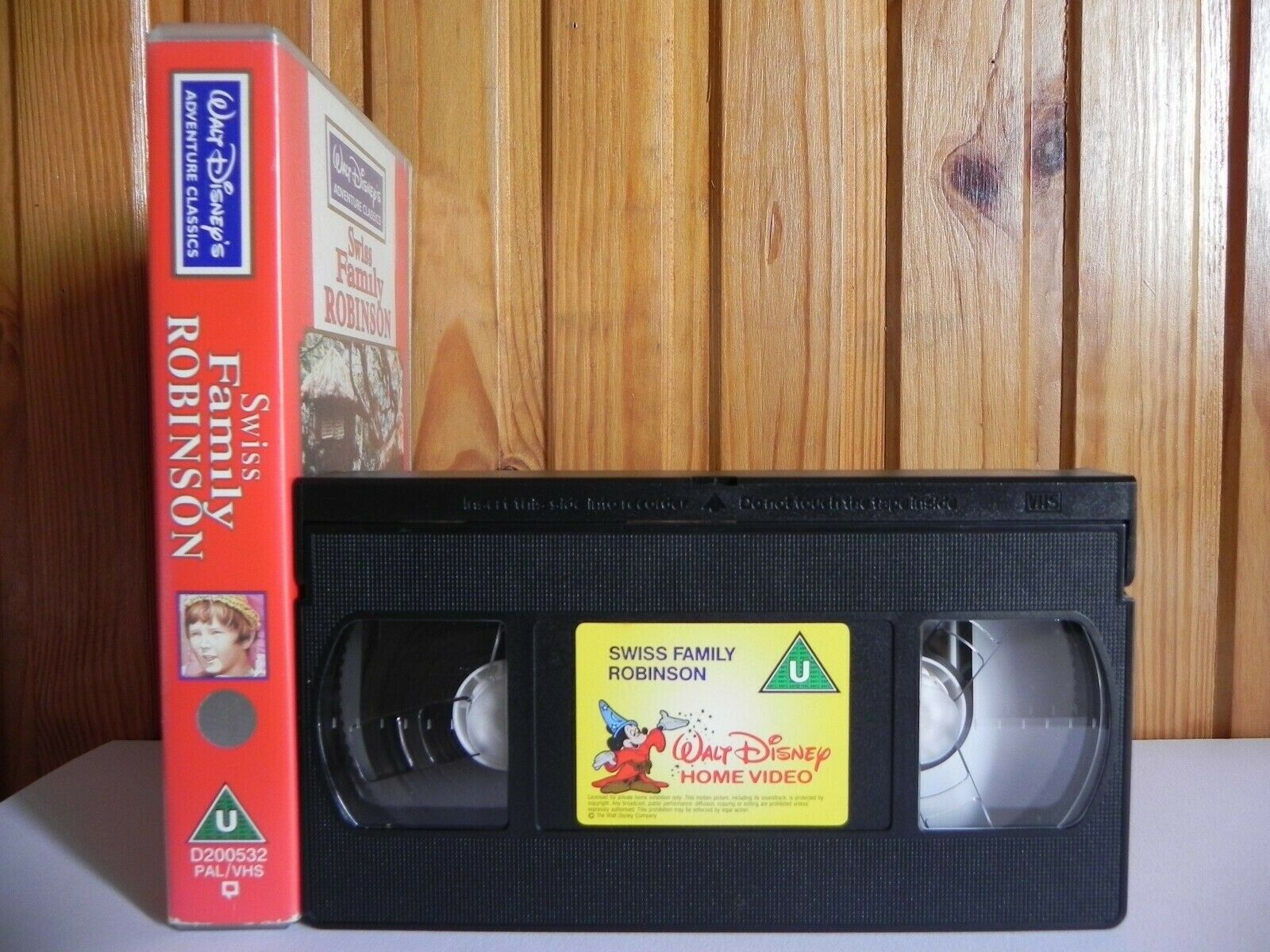 Swiss Family Robinson - Walt Disney's Classics - Adventure - Children's - VHS-