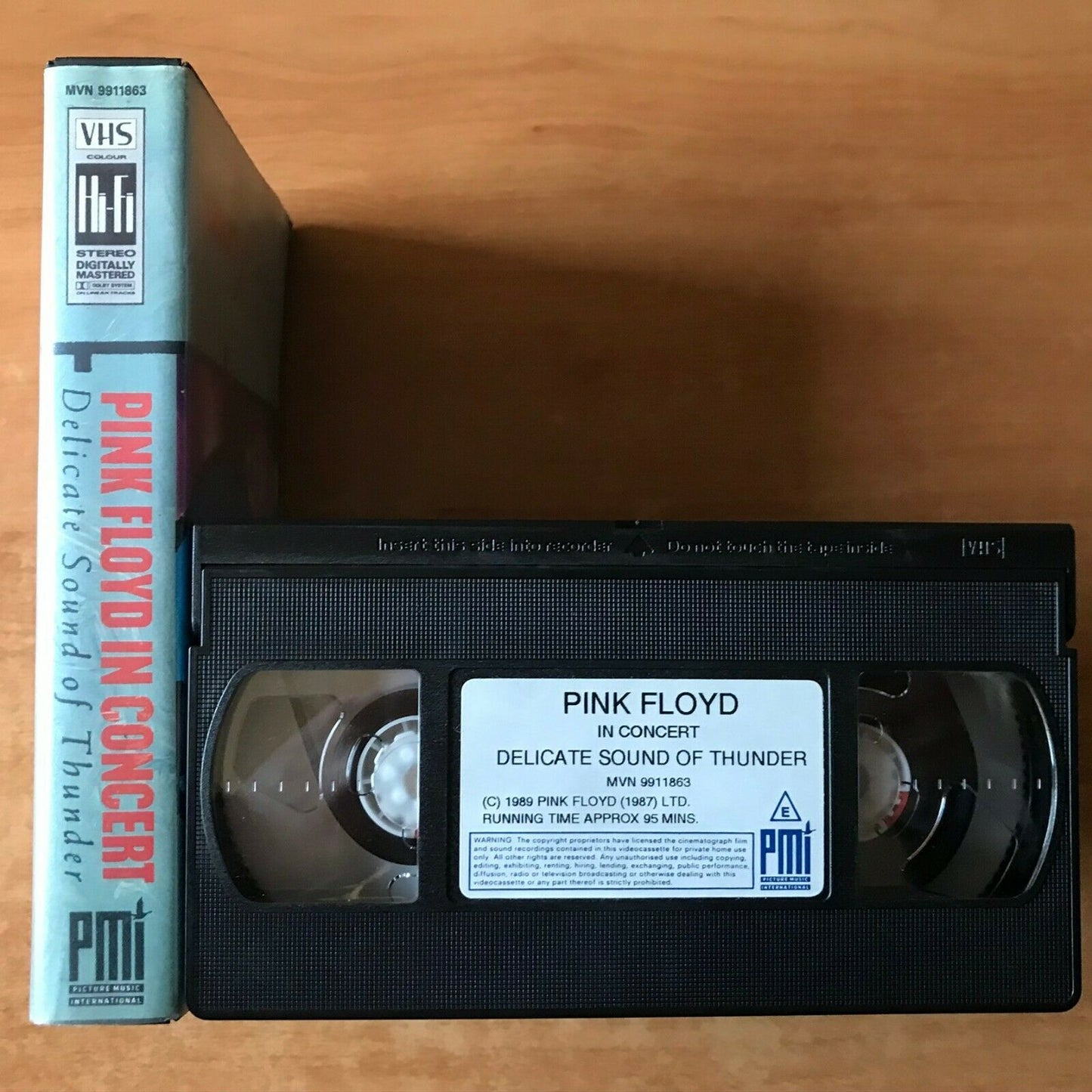 Pink Floyd: In Concert [Delicate Sound Of Thunder] David Gilmour - Music - VHS-