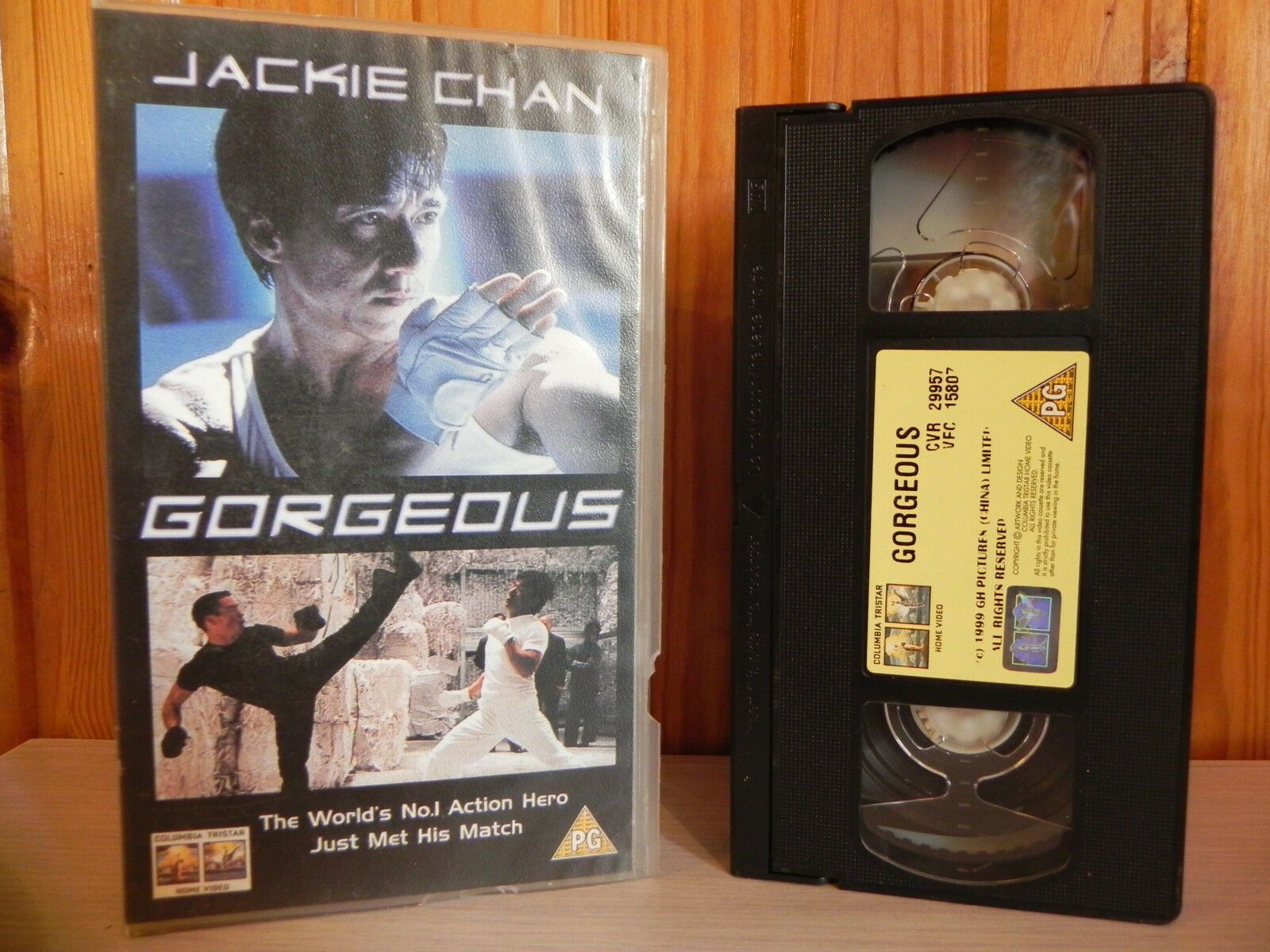 Gorgeous - Jackie Chan - Tony Leung - Shi Qi - Kung-Fu - CVR29957 VHS - Video-