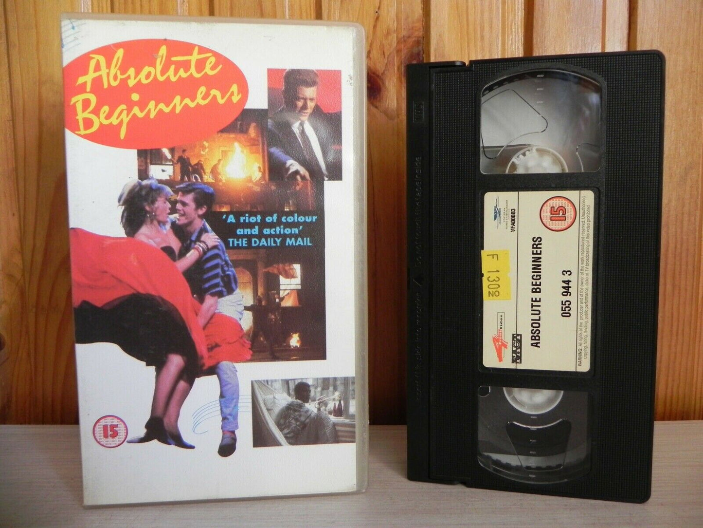 Absolute Beginners - Riot Of Colour And Action - THE FILM OF 1986 "the SUN" VHS-