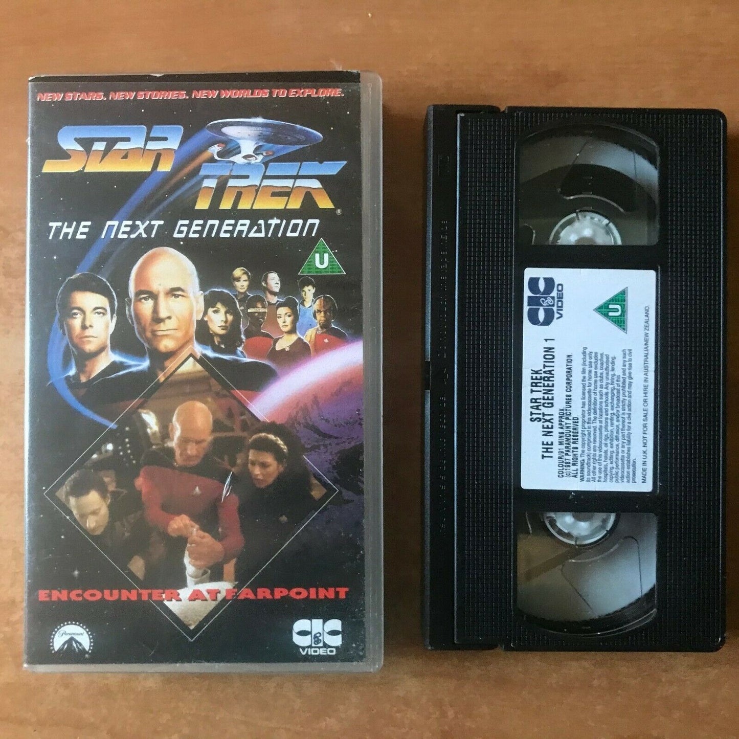 Star Trek The Next Generation: Encounter At Farpoint - Space Opera - Pal VHS-