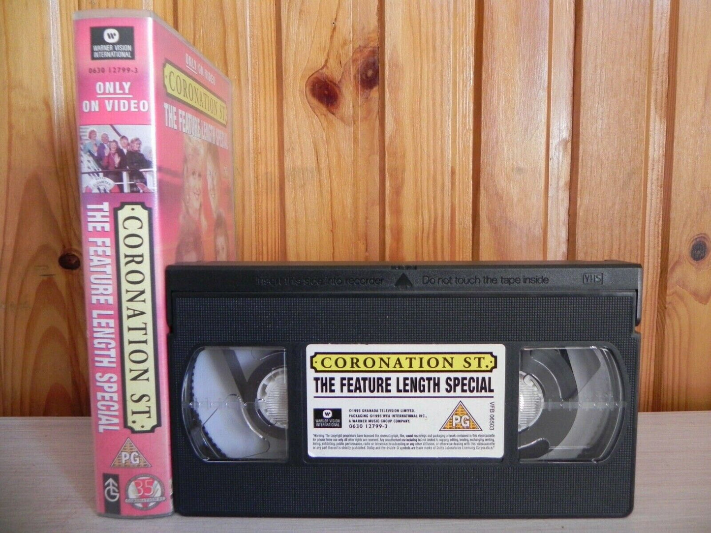 Coronation Street: The Feature Lenght Special [Includes Making Of] TV Series - Pal VHS-