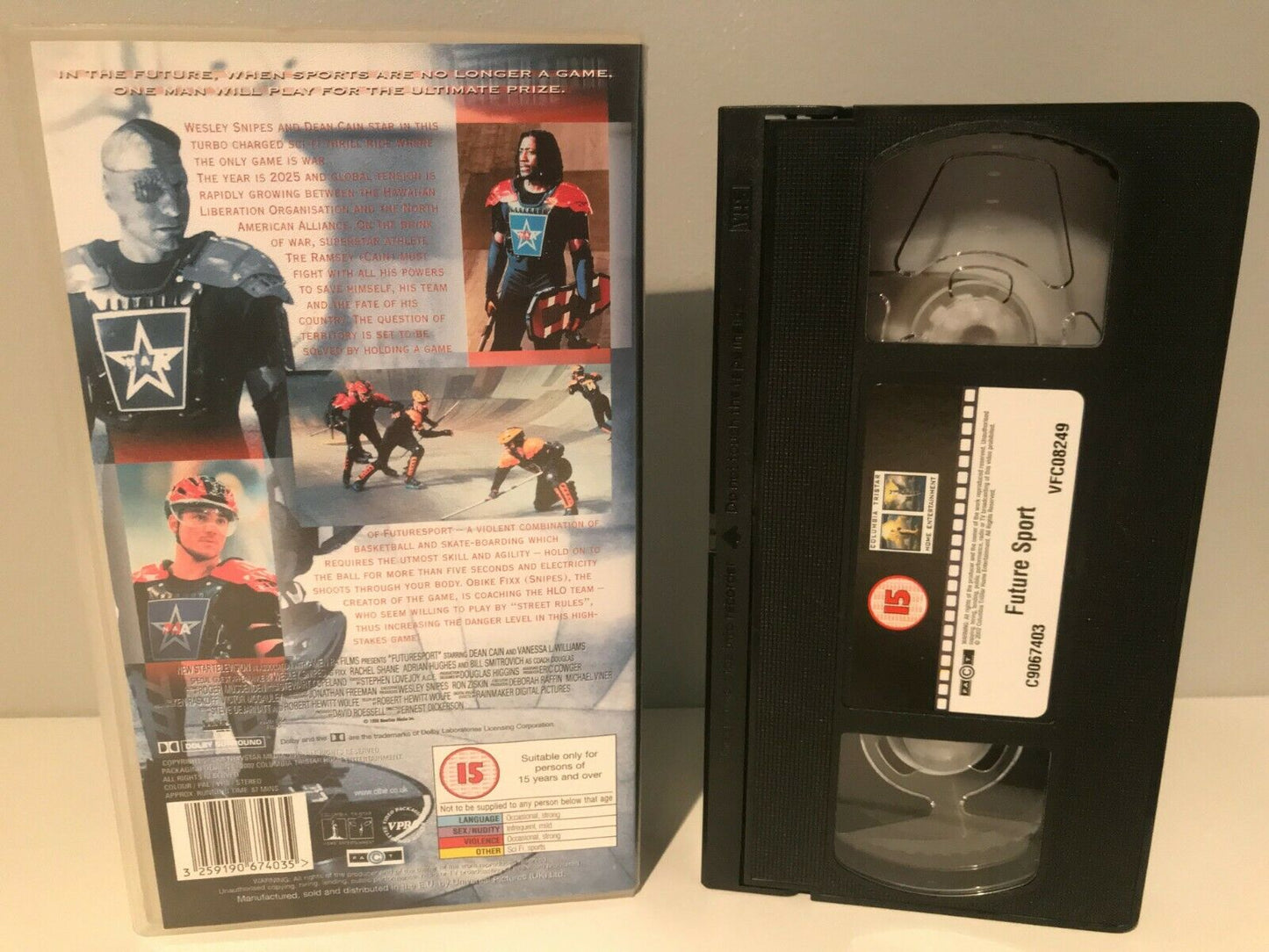 Future Sport: (1998) Made For T.V. - Action - Wesley Snipes / Dean Cain - VHS-