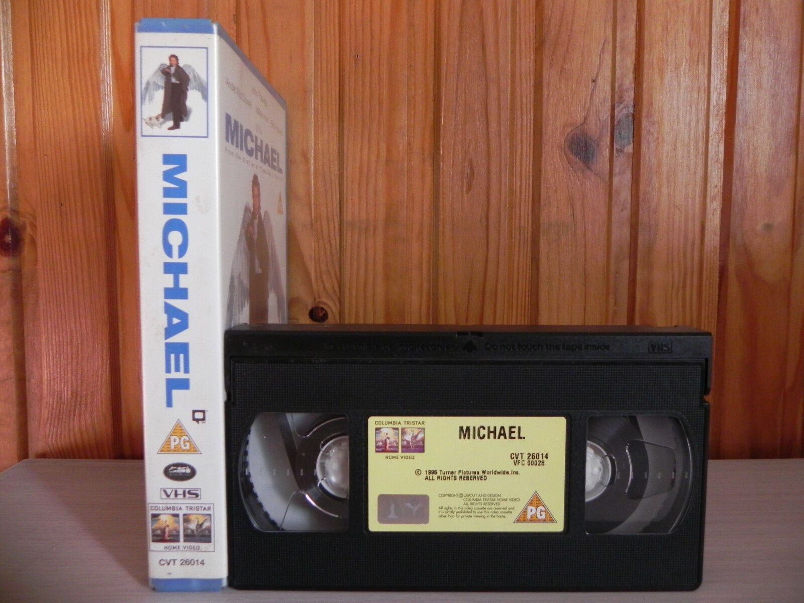 MICHAEL - John Travolta - Big Box - Bob Hoskins - Drama - Comedy - VHS-