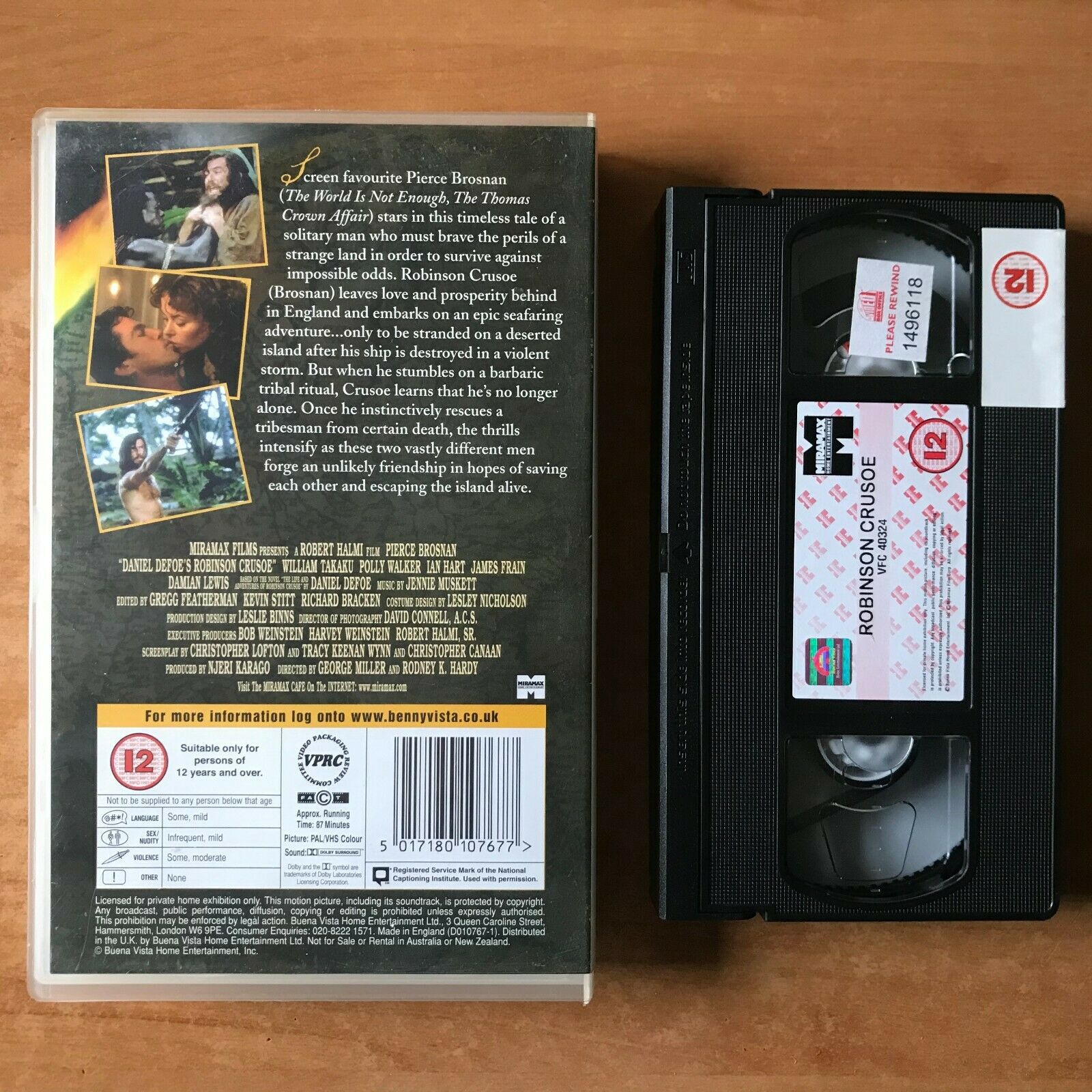 Robinson Crusoe; [Daniel Defone] Action Adventure [Big Box] Pierce Brosnan - VHS-