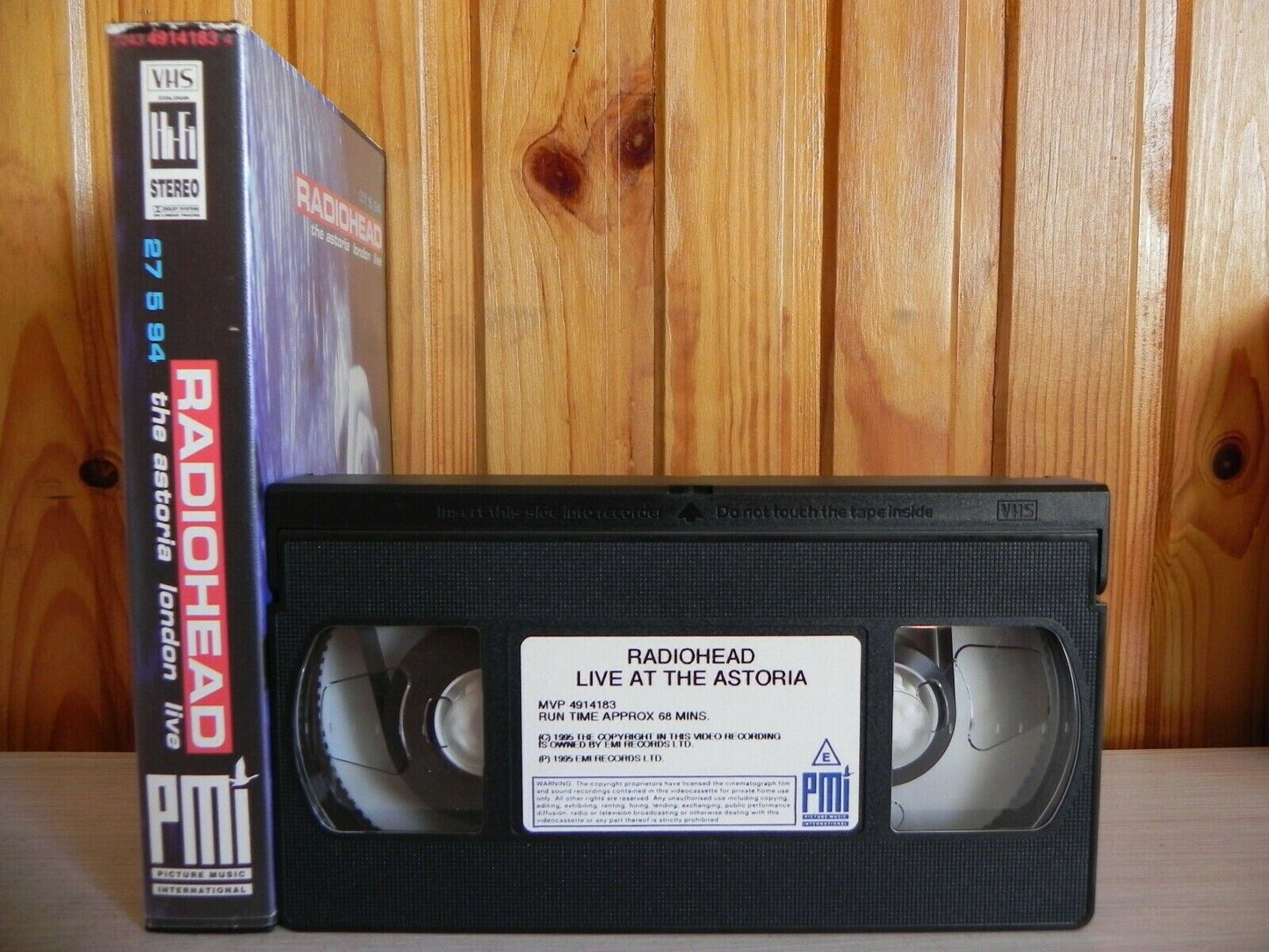 Radiohead - The Astoria - London - Live - Music - Live Performance - Pal VHS-